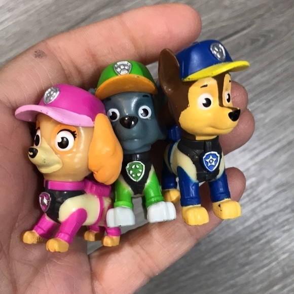 Paw Patrol Set of 5 Movable Rescue Team Figures - Picture 6 of 7